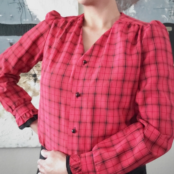 VINTAGE Willowridge High Ruffle High Neck Secretary Blouse Size 8 Red & Black - Picture 8 of 8